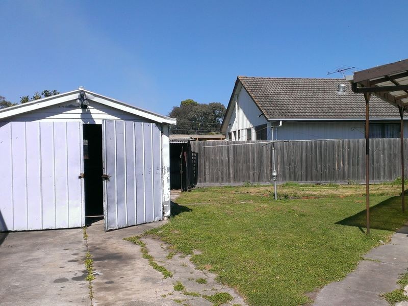 6 Vermont Avenue, Corio VIC 3214