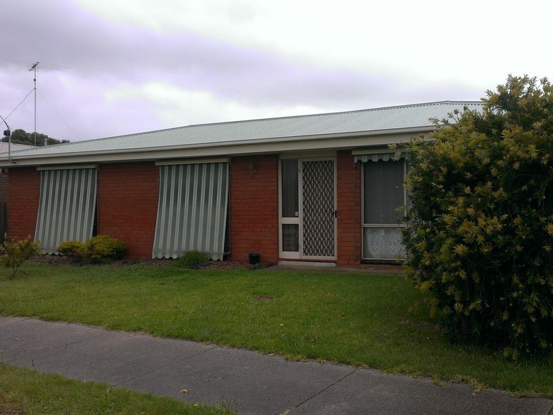 2 Planet Court, Whittington VIC 3219