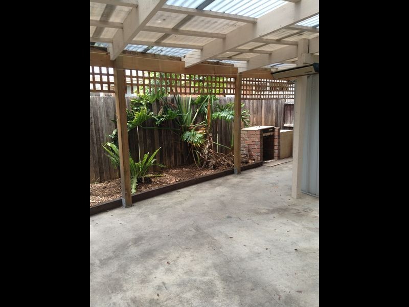 2 Planet Court, Whittington VIC 3219