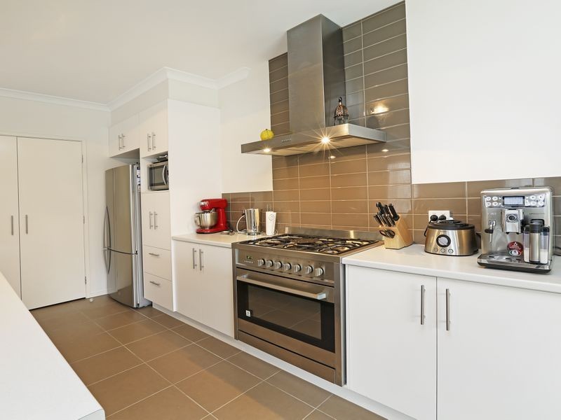 6 Shelduck Court, Lara VIC 3212