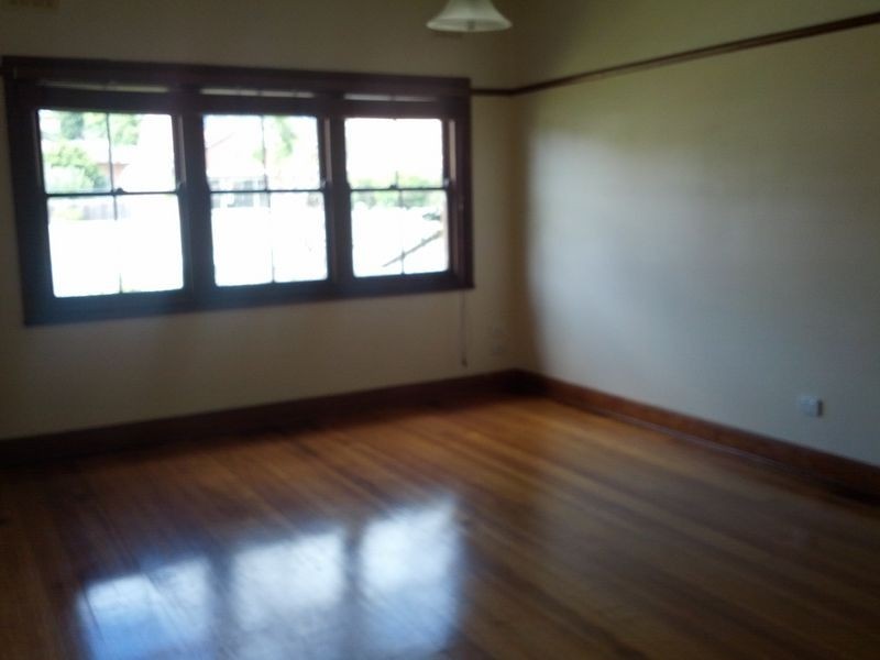 8 Churchill Avenue, Newtown VIC 3220