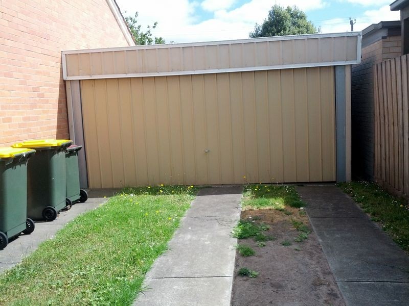 8 Churchill Avenue, Newtown VIC 3220