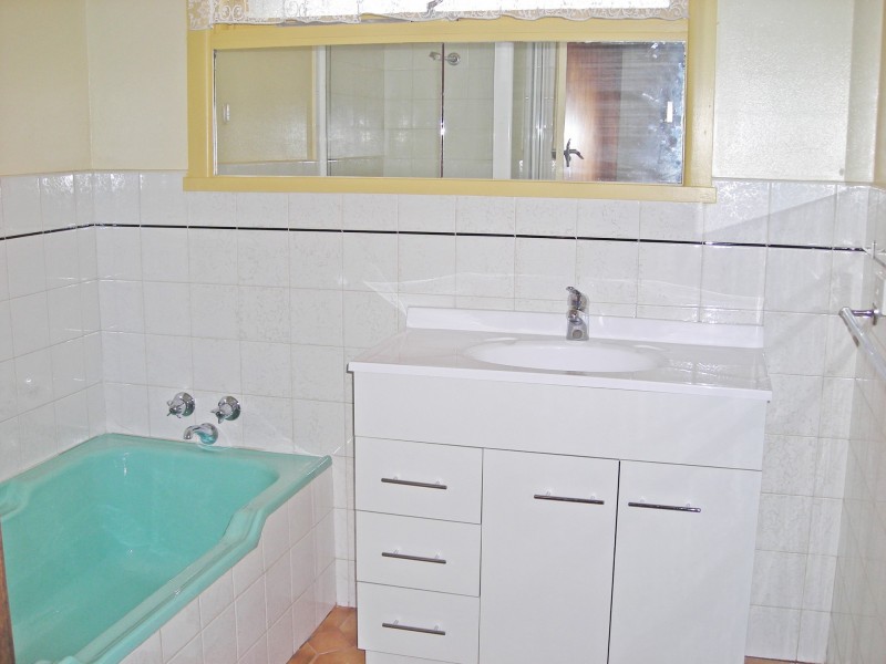 22 Bellarine Highway, Newcomb VIC 3219