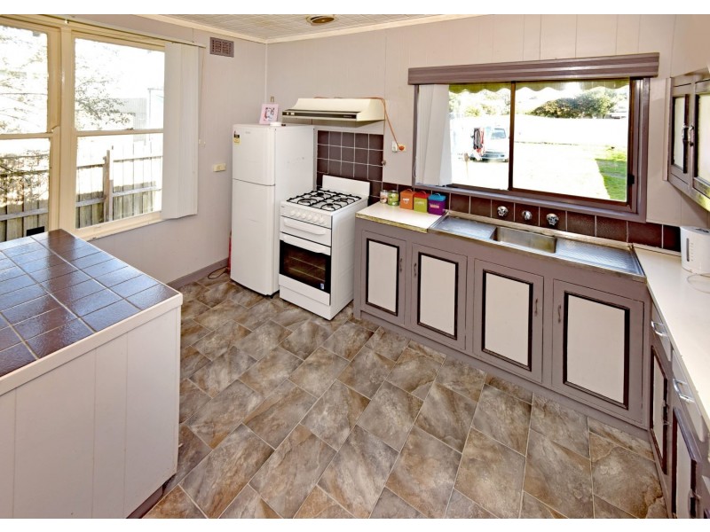 63 Waitara Grove, Norlane VIC 3214