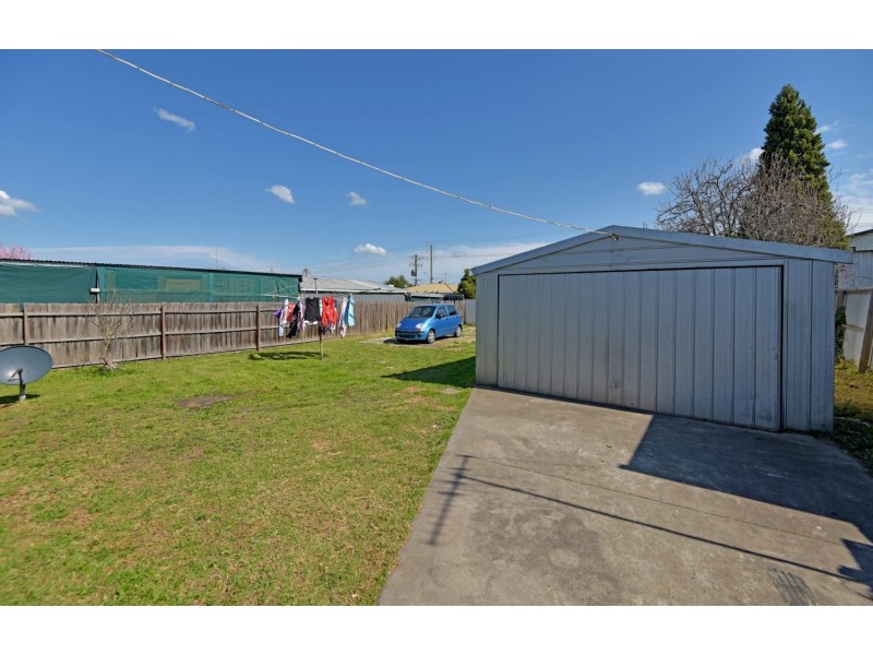 63 Waitara Grove, Norlane VIC 3214
