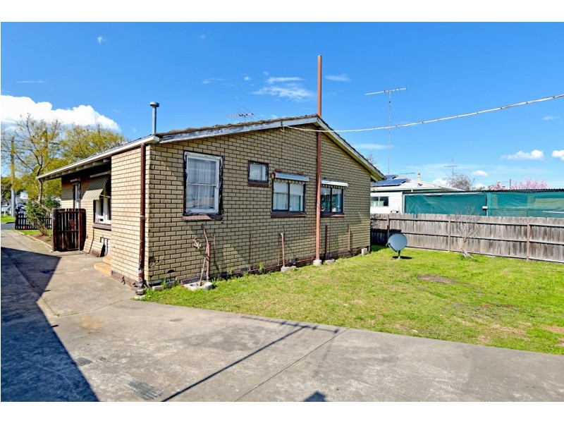 63 Waitara Grove, Norlane VIC 3214