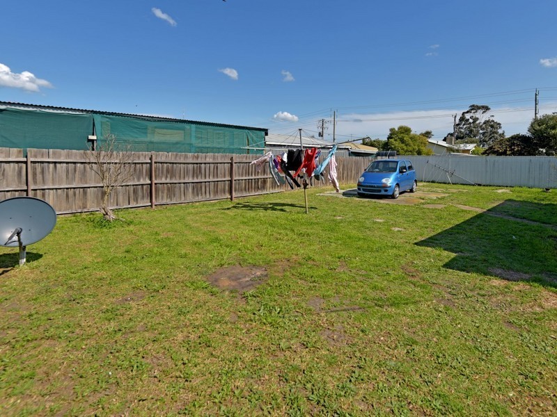63 Waitara Grove, Norlane VIC 3214