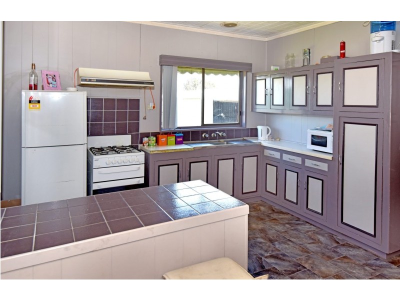 63 Waitara Grove, Norlane VIC 3214