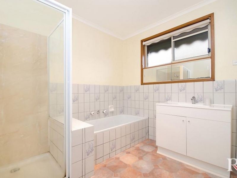 5 Glendye Court, Corio VIC 3214