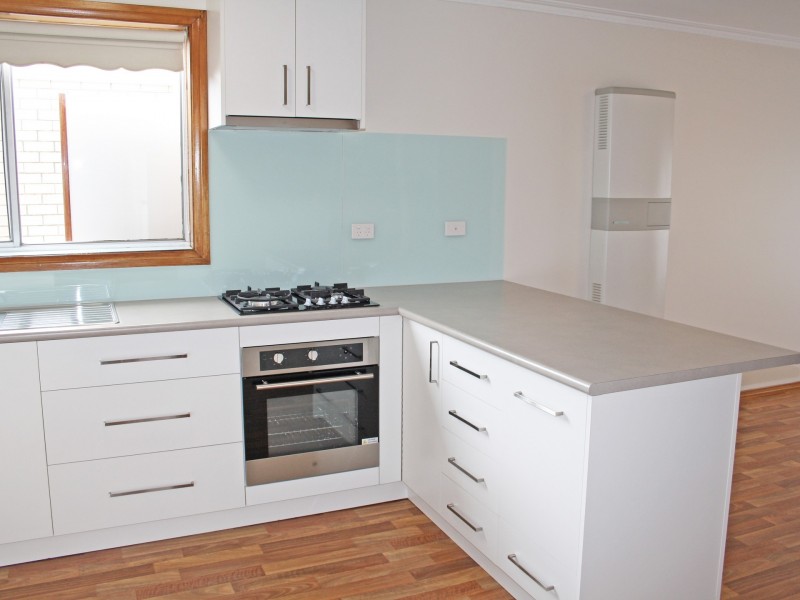Unit 2/57 Bond Street, Newtown VIC 3220
