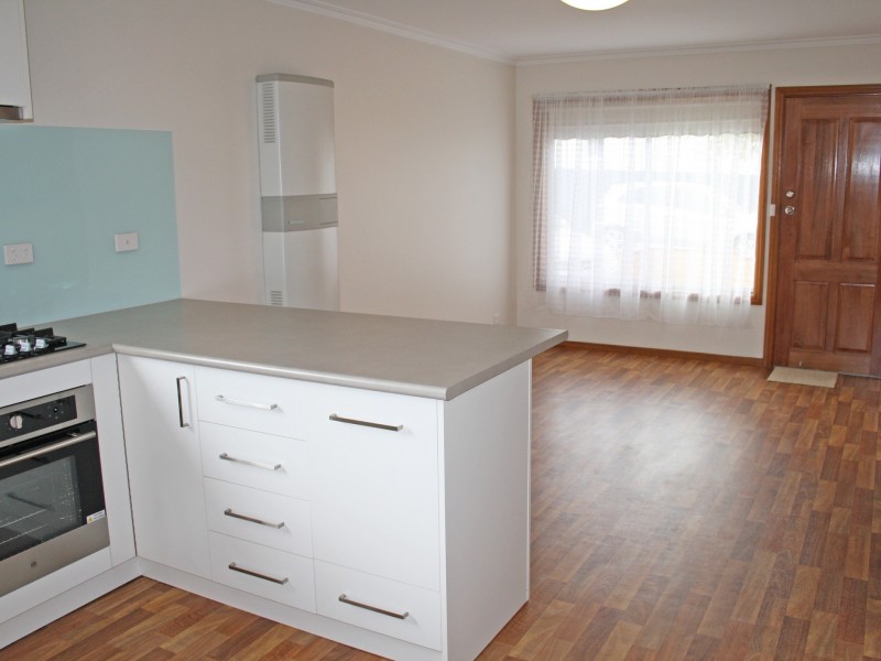 Unit 2/57 Bond Street, Newtown VIC 3220