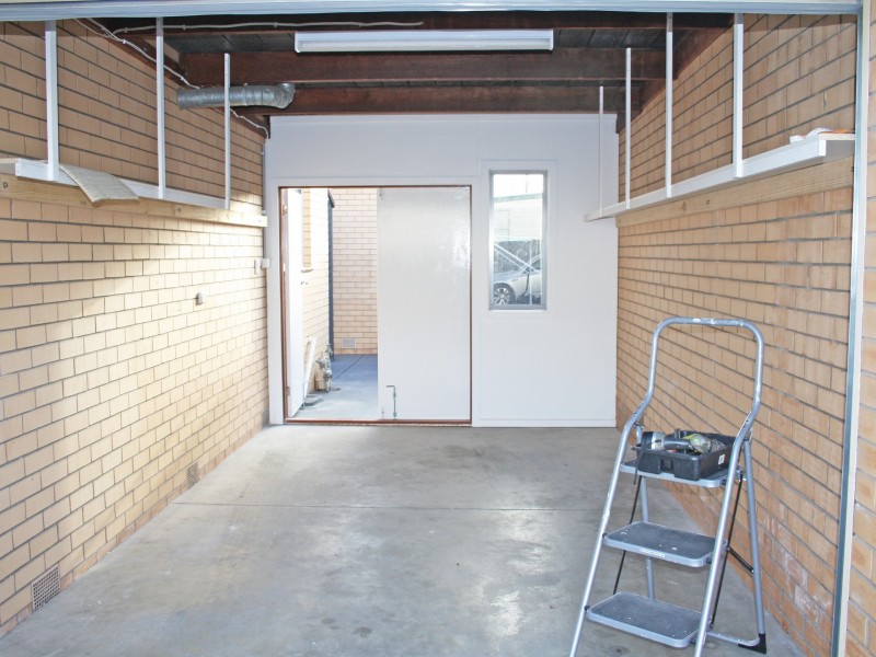 Unit 2/57 Bond Street, Newtown VIC 3220