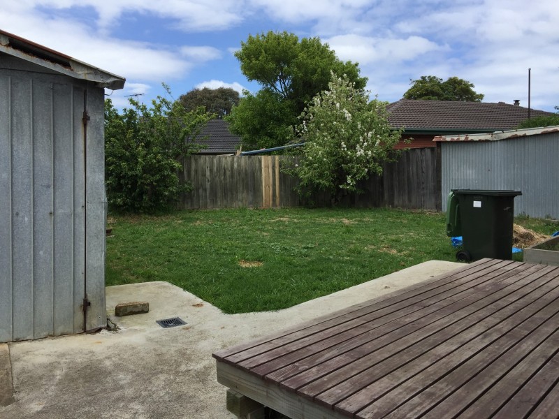 17 Neptune Avenue, Newcomb VIC 3219