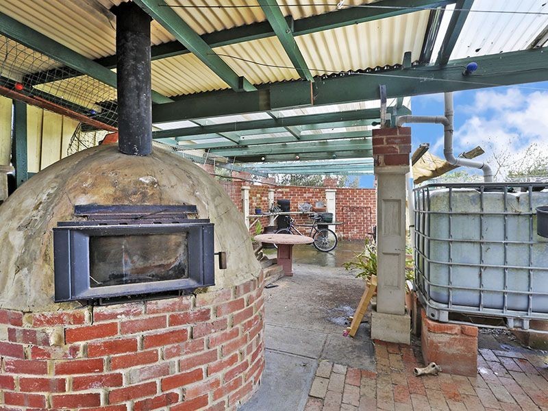 34 Hitchcock Street, Breakwater VIC 3219