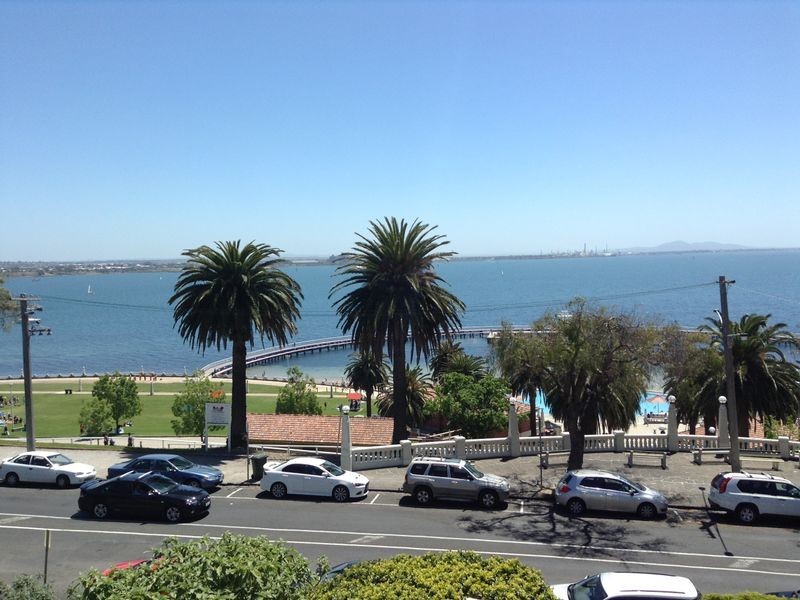 303/64 Eastern Beach Road, Geelong VIC 3220