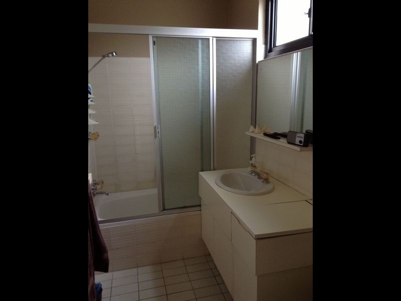 303/64 Eastern Beach Road, Geelong VIC 3220