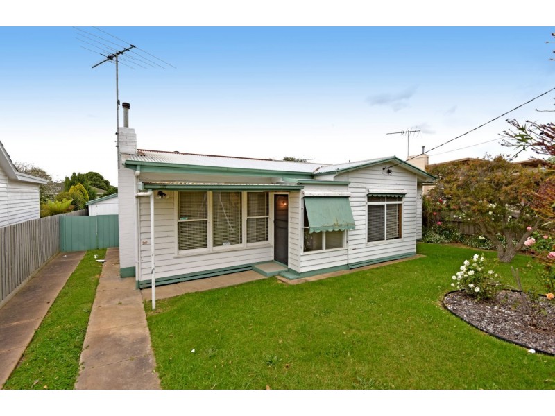 23 Wilsons Road, Newcomb VIC 3219