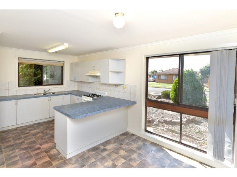2/5 Kanooka Drive, Corio VIC 3214