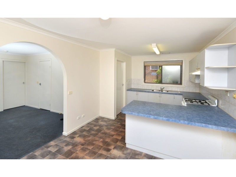 2/5 Kanooka Drive, Corio VIC 3214