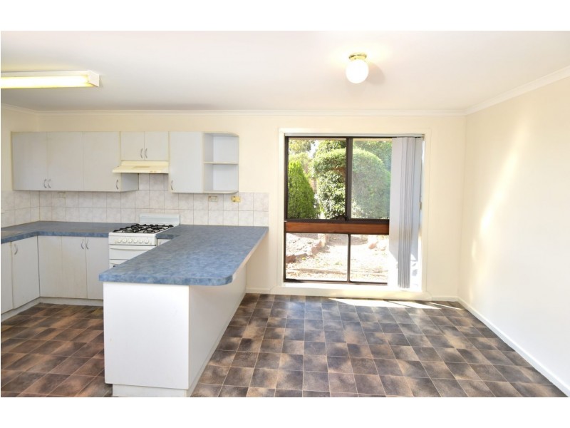 2/5 Kanooka Drive, Corio VIC 3214