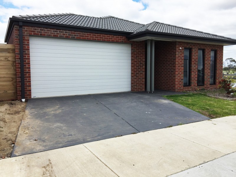 15-17 Badminton Court, Marshall VIC 3216
