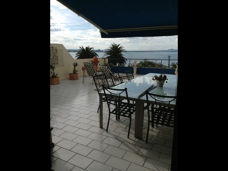 303/64 Eastern Beach, Geelong VIC 3220