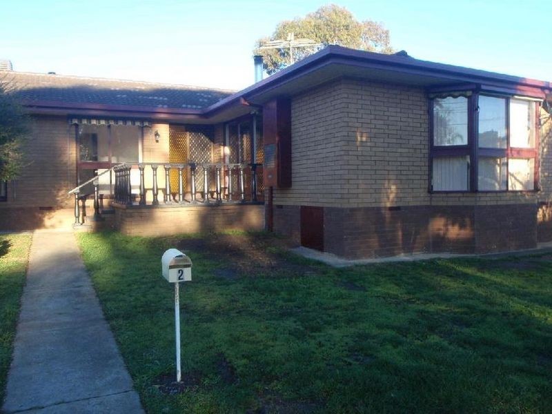 2 Polwarth Crescent, Belmont VIC 3216