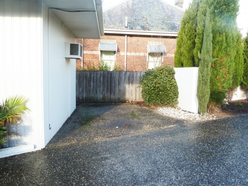 Unit 13/94 Aphrasia Street, Newtown VIC 3220