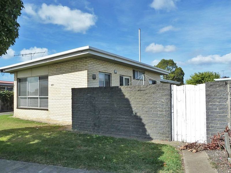 Unit 1/44 Bellarine Highway, Newcomb VIC 3219
