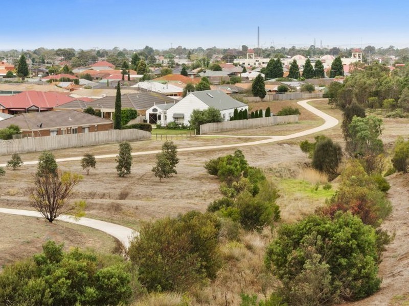 25-27 Nolan Place, Lovely Banks VIC 3221