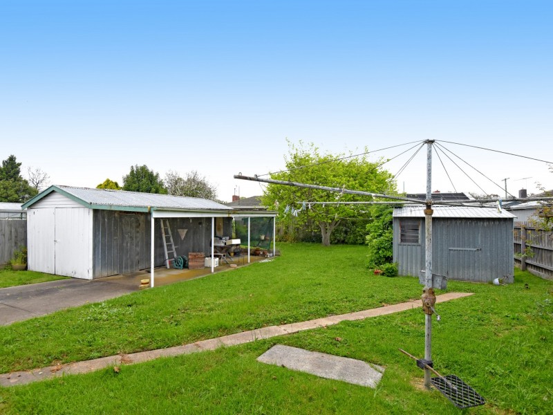 23 Wilsons Road, Newcomb VIC 3219