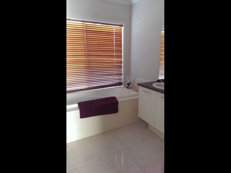 9 Mandela Court, St Albans Park VIC 3219