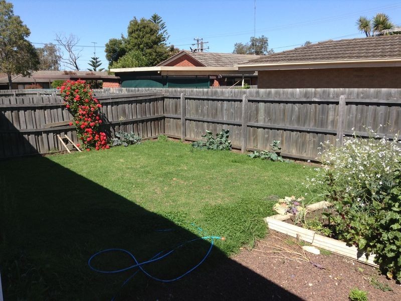 2/30 Atami Crescent, Corio VIC 3214