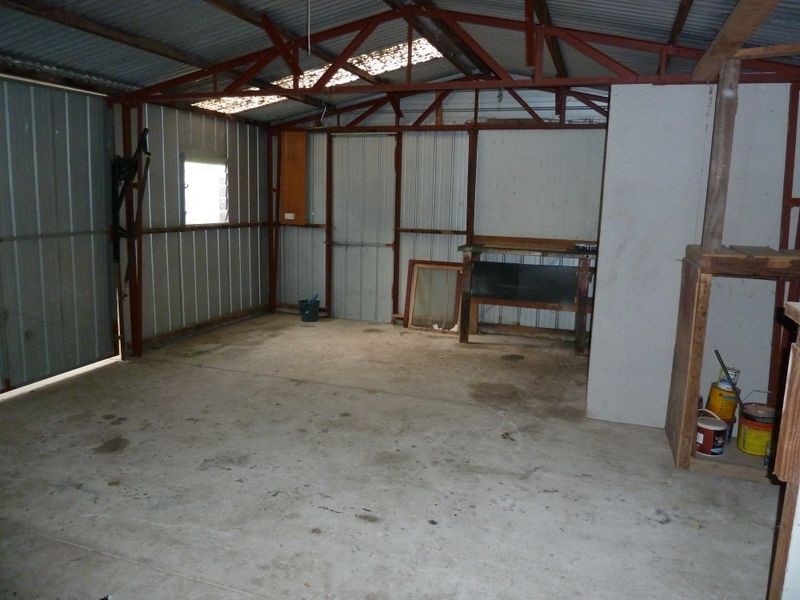 9 Tiros Court, Whittington VIC 3219