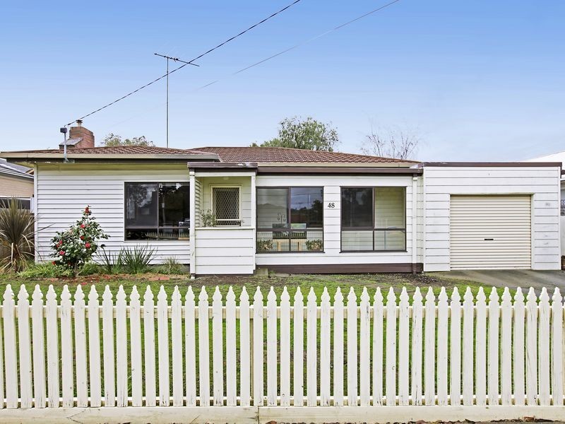 48 Drysdale Avenue, Hamlyn Heights VIC 3215