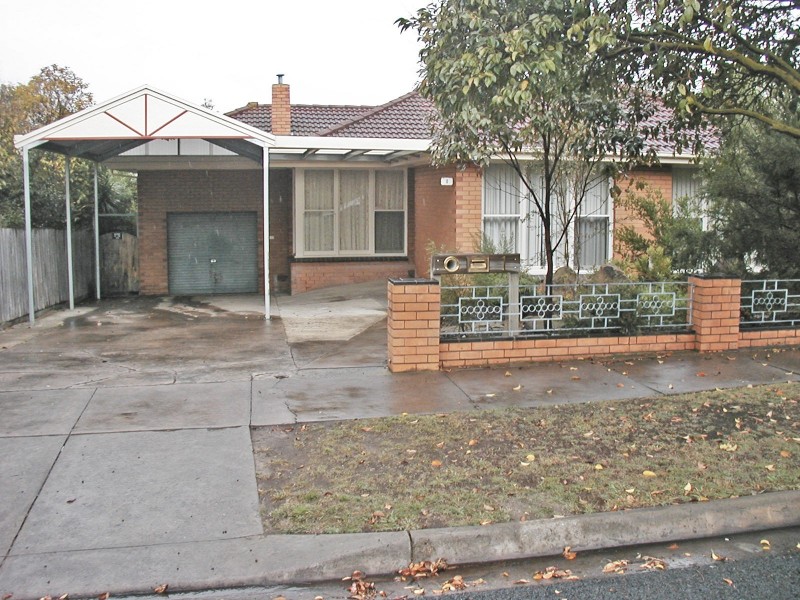 1 Craigie Road, Newtown VIC 3220