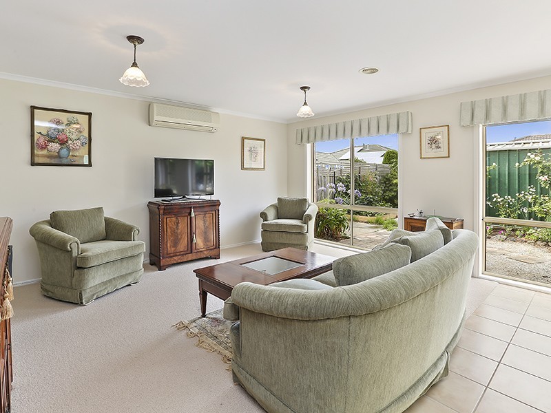 16 Falkirk Place, Leopold VIC 3224