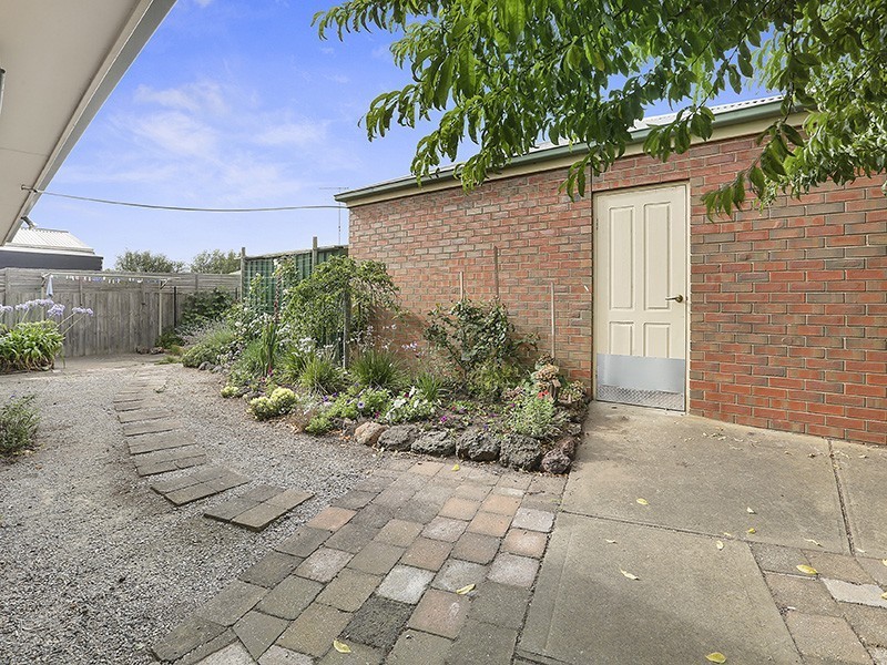 16 Falkirk Place, Leopold VIC 3224
