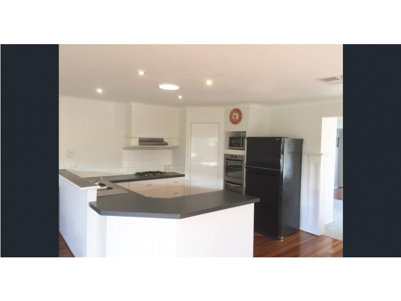 40 Huon Crescent, Leopold VIC 3224