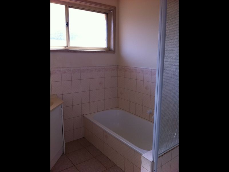 2/319 Anakie Road, Lovely Banks VIC 3221