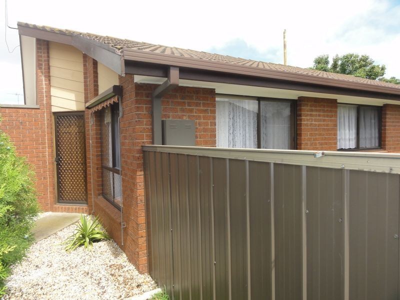 2/12-14 Minihan Court, Corio VIC 3214