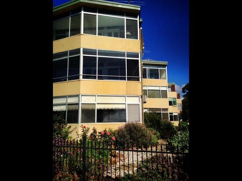 3/21 The Esplanade, Geelong VIC 3220
