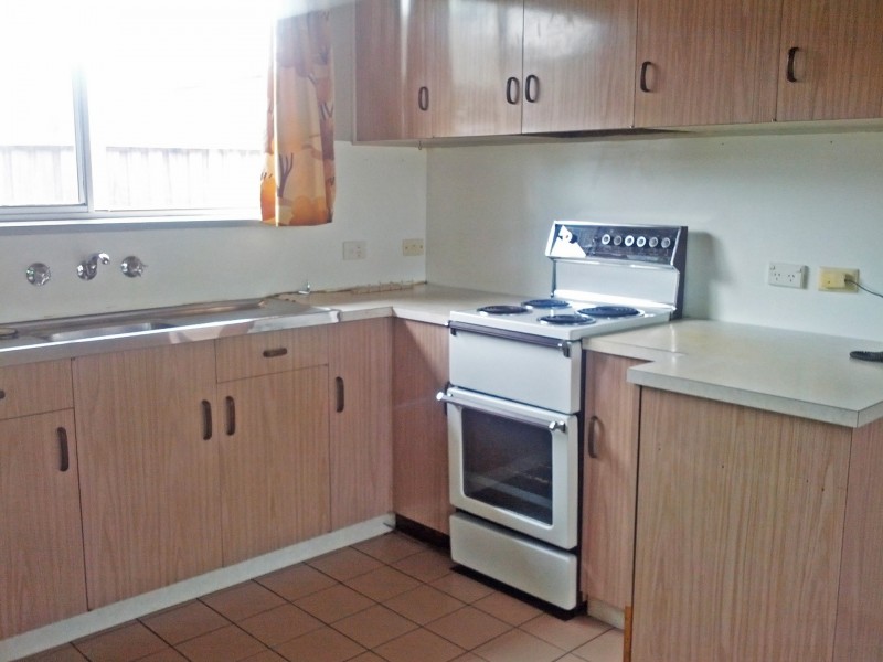 Unit 4/3 Lancaster Avenue, Newcomb VIC 3219