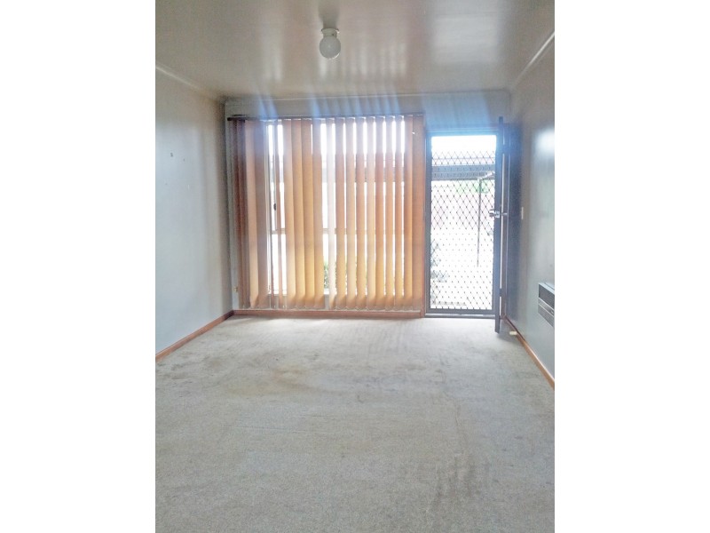 Unit 4/3 Lancaster Avenue, Newcomb VIC 3219