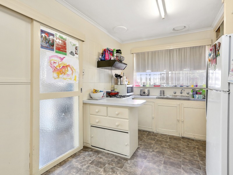 6 Oregon Avenue, Corio VIC 3214