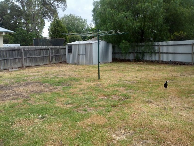7 Detroit Crescent, Corio VIC 3214