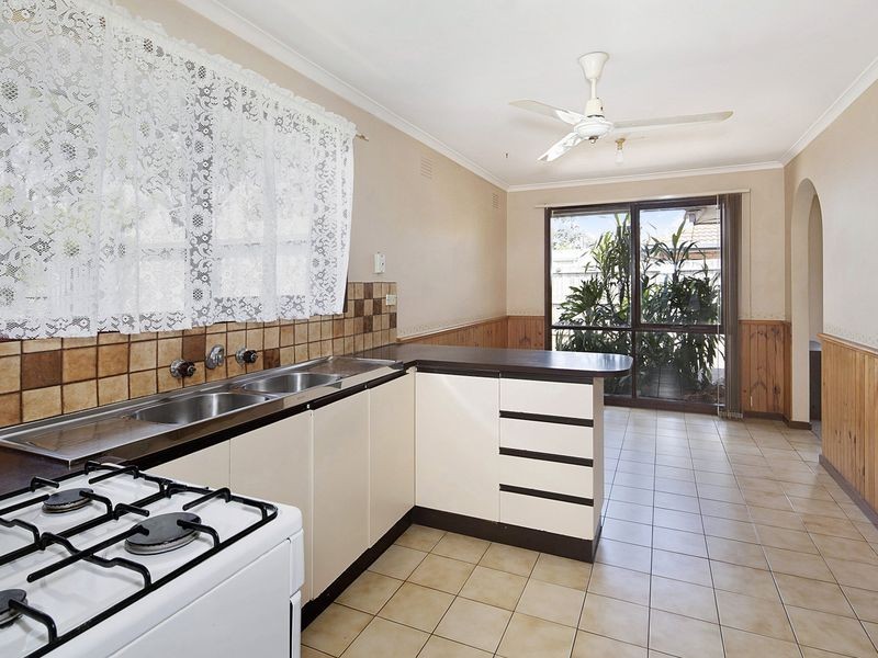 5 Enfield Drive, St Albans Park VIC 3219