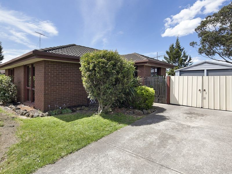 5 Enfield Drive, St Albans Park VIC 3219