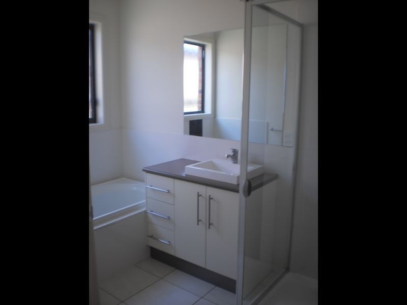 15 Stella Court, Bell Park VIC 3215