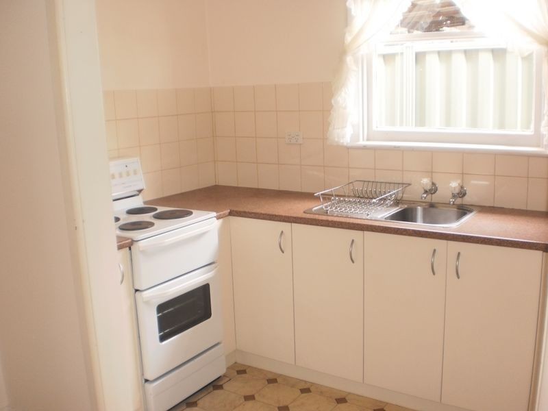 17 Weerona Avenue, Hamlyn Heights VIC 3215